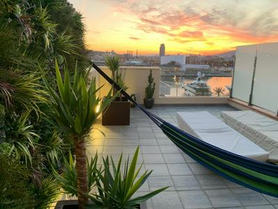 31 Nights Plus Luxury Aircon Beach Apartment Barcelona with Incredible Views