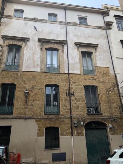 Casa di fronte la Cattedrale