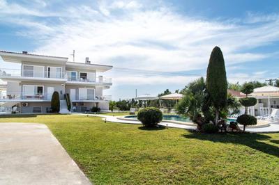 Family Maisonette with pool #3