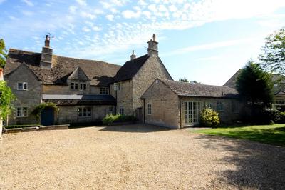 Rectory Farm Barn, Photo 2