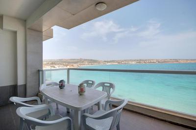 Premium Seafront Apartment with Panoramic Bay Views