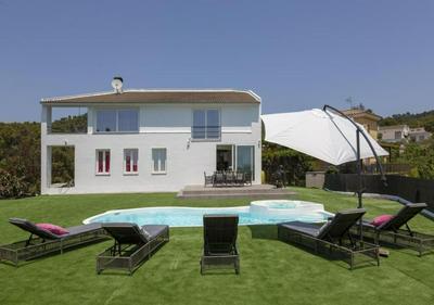 Chillout House with heated pool 29 C Sea & Mountain view