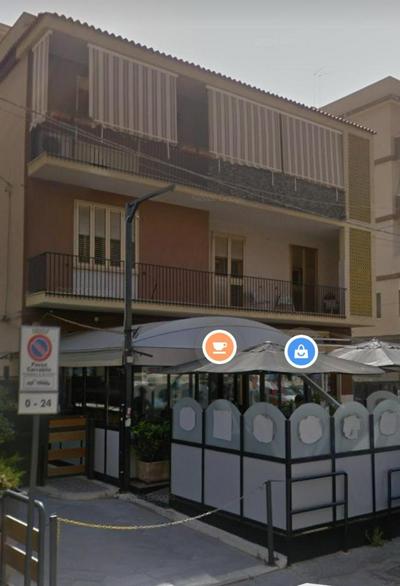 Al Moris Holiday in the city