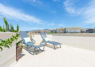 M A R I V E N T Suite with terrace private