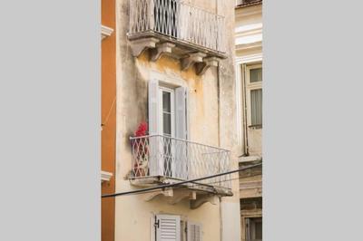 The Sway Apartment- Luxury Loft in Corfu Town