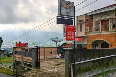 RedDoorz near Agrowisata Kebun Teh Dieng