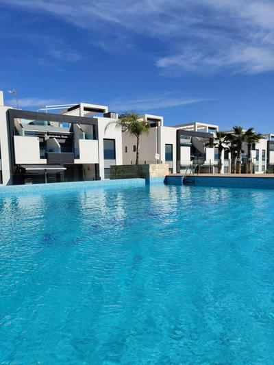 OASIS BEACH apartments