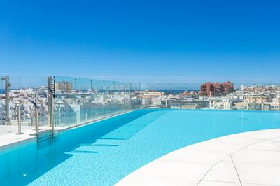 Blue Infinity Luxury Apartment by GHR Rentals
