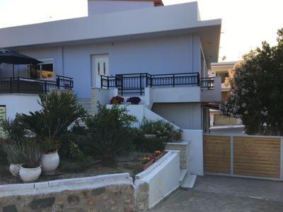 Seascape Village - Spacious 3-Bed Apartment with Private Garden and Parking