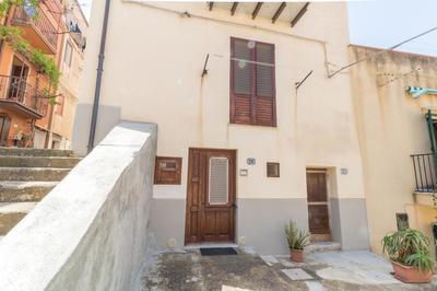 Domus Aurea Borgo House