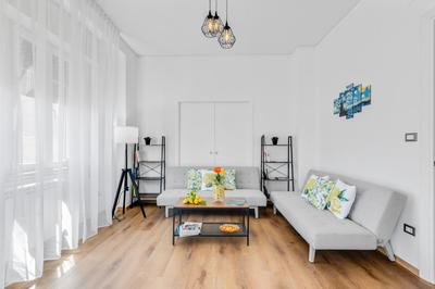 GuestHost - Residenza dei Poeti - Roomy and Modern Flat