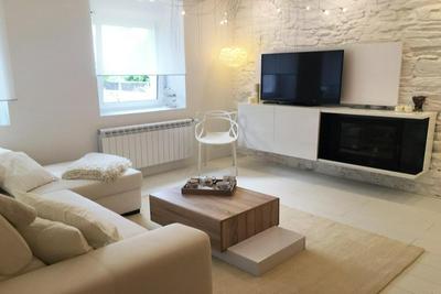Golden & White Home