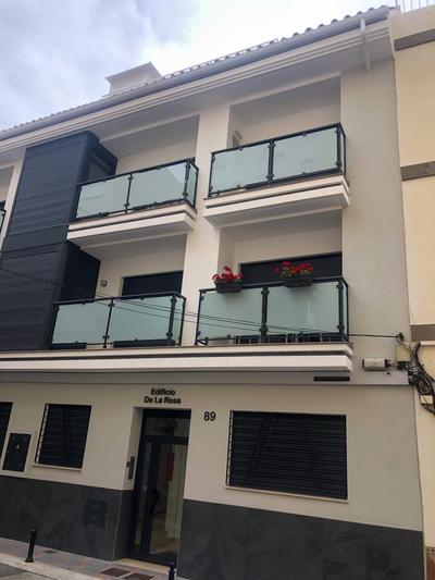 Exceptional 2 Bed Apartment a 2 Min Walk to Beach & close to Los Boliches Train