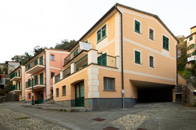 Edone' by PortofinoHomes