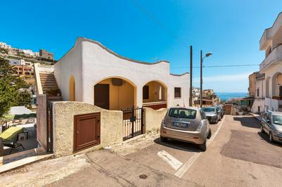 Casa Vico Manzoni by BarbarHouse