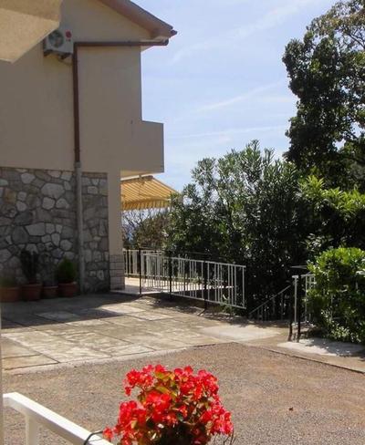 Room Vera- with airconditioning and free parking