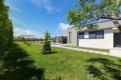 Villa Topaz