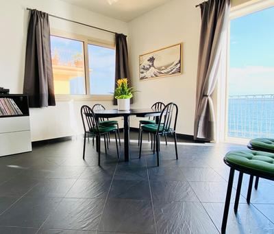 Bright Apartment with Sea View Balcony