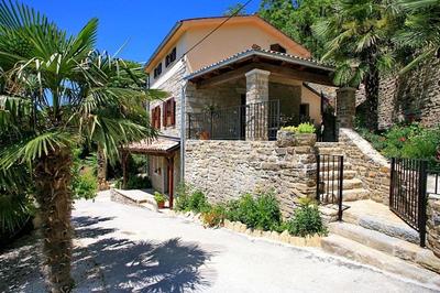 Villa Aurora