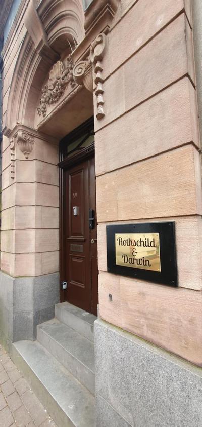 Darwin Stays - Service Accommodation in Newcastle under Lyme City Centre