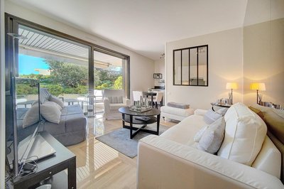 IMMOGROOM - Close beaches - Terrace with sea view - pool -AC