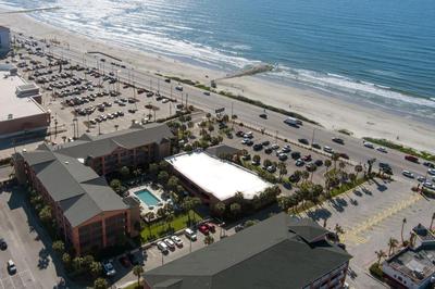 Clarion Pointe Galveston - Beachfront