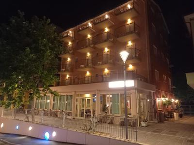 Hotel Serafini Misano Adriatico FREE PARKING