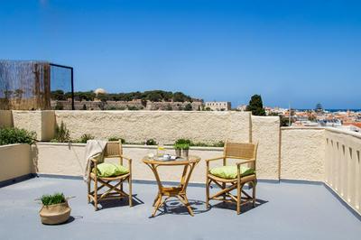Giardino Apartment, Comfort with Views to Remember!