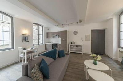 Studio Well Decorated In Avignon
