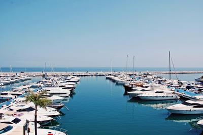MARBELLA HOME RENTALS - Frontline 2BR Penthouse, Puerto Banus