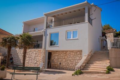 Apartment Frana