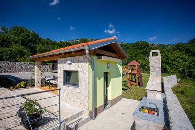 Family friendly Villa Zaneta with pool