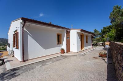 La Casa in Collina - affittacamere con vista mare