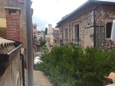 Aly Art Apartment Taormina Duomo, Gulf & Etna view