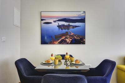 D&A Central Luxury Apartments with FREE Parking