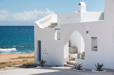 THALASSA Seafront Superb 1BD house in Naousa