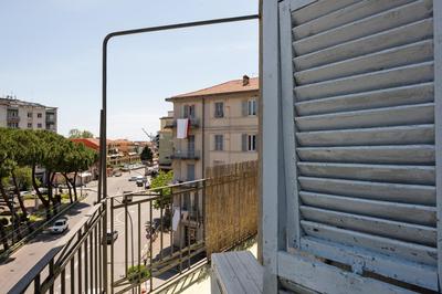 GuestHost - Piazza Concordia Apartment with Balcony