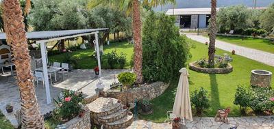Palairos: Rose Garden experience (A/C, Wi-Fi, BBQ)