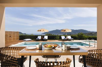 Diomani Maison - Private Pool & Sea View, by ZanteWize