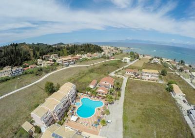 Anemona Beach apartments