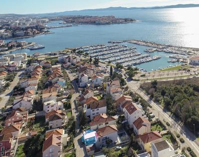 Endless Summer House Barbara Zadar