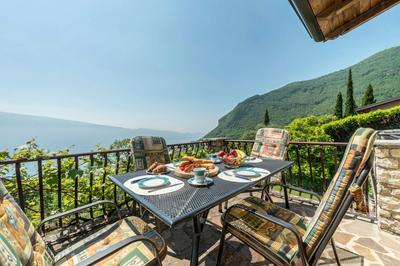 Apartment in Villa vista sole