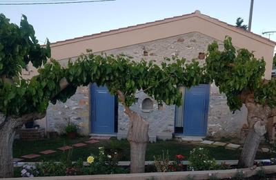 Laini Guest Houses