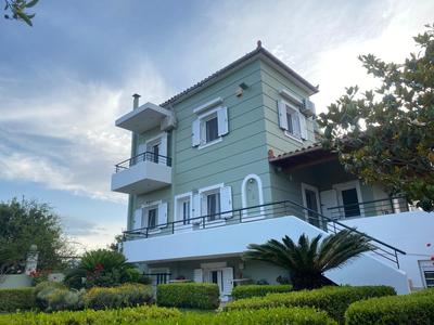 Corinthian Green Villa
