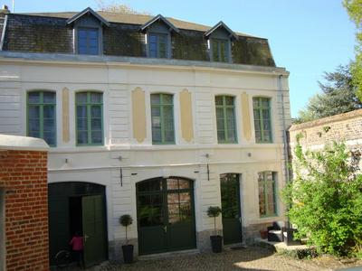 La Cour des Carmes