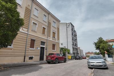 Apartment light in Pula