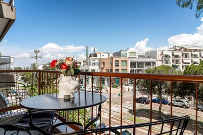 Glyfada Gallery Apartment by First Class Properties