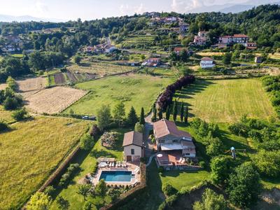 I Ginepri exclusive CountryHouse, 15pax, private pool, Aulla