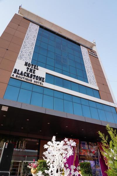 HOTEL THE BLACKSTONE