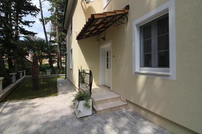 Villa Beachfront Sea Palace